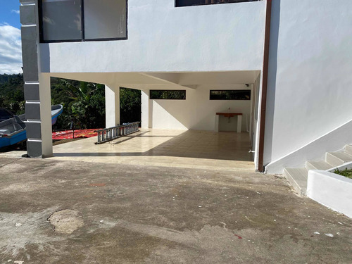 Imagen 4 de 23 de Casa Naranjo For Sale