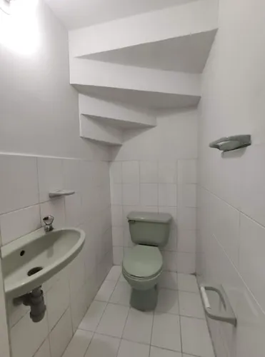 Casa En Arriendo En Prados Del Norte. Cod A24944