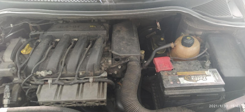 Imagem 8 de 12 de Renault Scenic Expression 1.6 16v - 2005/2006