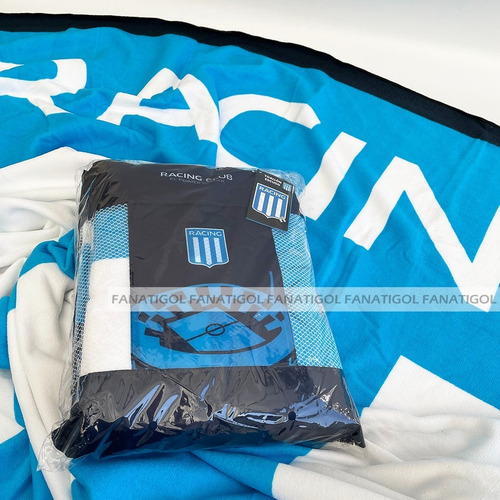 Imagen 4 de 8 de Toallon Playero Racing Club Oficial Escudo Gigante