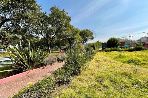 Terreno En Venta Para Desarrollo Inmobiliario O Comercial - Coacalco Con 13,955 M2