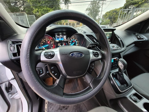 Imagen 2 de 12 de Ford Escape Ecoboost 2014 La Mas Economica