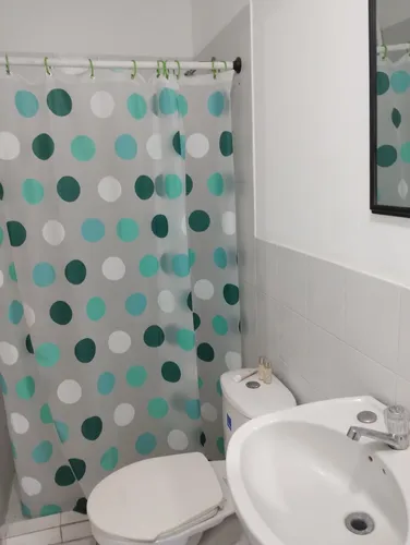 Arriendo Apartaestudio Con Servicios Incluidos.