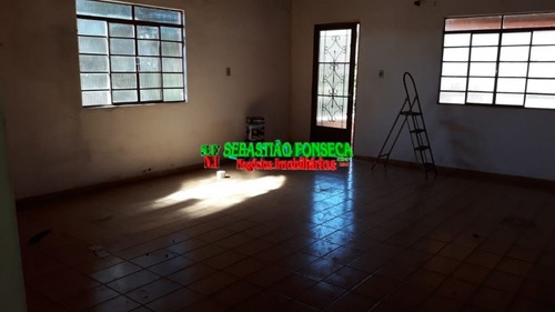 Chácara Em Paraibuna, Casa De 4 Dormitórios, Sendo 2 Suítes - 974