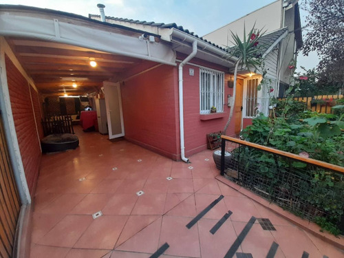 Imagen 2 de 23 de Acogedora Casa De 1 Piso En Venta En Maipú Santa María