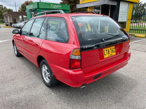Mitsubishi Lancer 1.6 Glxi