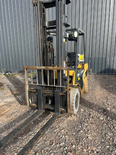 Autoelevador Cat Gp25 2500kg Torre 6mts C/desp Año 2018