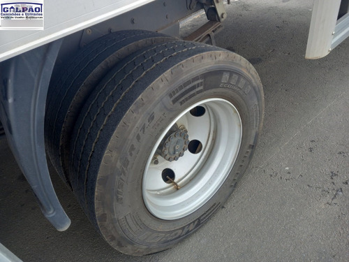 Imagem 6 de 15 de Iveco 9-190 Tector (2020) Baú Carga Seca