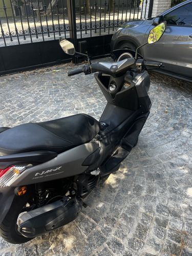 La Yamaha Nmax 155 2020 Es Un Scooter Urbano Compacto Y Efic
