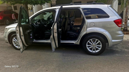Dodge Journey 2.4 Sxt 5 Pas At