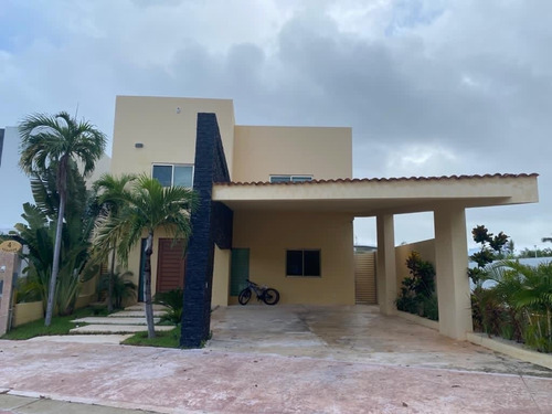 Imagen 1 de 30 de Se Vende Casa En Lagos Del Sol, Cancun , Quintana Roo