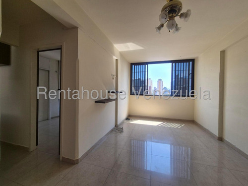Venta De Apartamento En Los Palos Grandes Cl Mls 25-17708