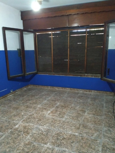 Imagen 3 de 5 de Chalet Ph En Venta En Bernal Oeste