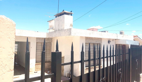 Venta Casa + Departamento C/ Cochera En De La Falda, Sierras De Córdoba