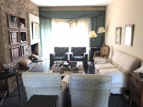Apartamento En El Centro De Rocha, Excelente Estado