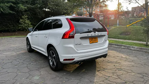 Volvo XC60 2.5 T5 Awd R-design