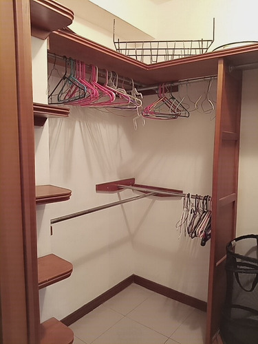 Imagen 18 de 19 de 164600 Carmen María González Alquila Apartamento En Mañongo Totalmente Amoblado (0412-4359728)