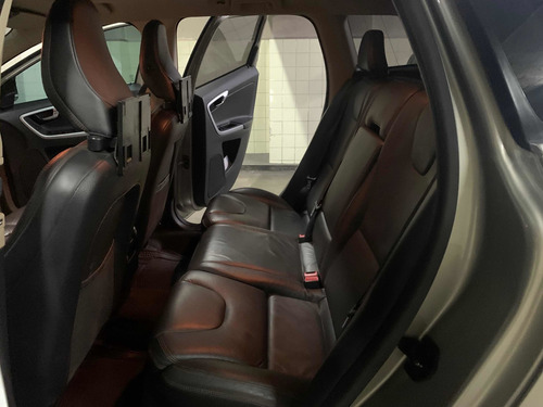 Imagen 11 de 14 de Volvo Xc60 2011 2.0 T Automática