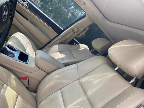 Imagen 11 de 13 de Jeep Grand Cherokee 2020 3.7 Limited Lujo 3.6 4x2 At