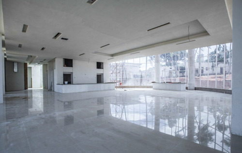 Hotel En Venta, Sector La Mira, Playa El Agua