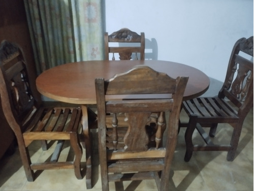 Comedor De Madera Buena, Usado 4 Sillas.san Joaquín. Carabo.