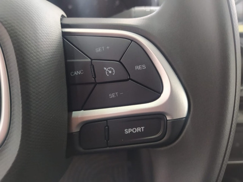 Imagen 8 de 24 de Cronos Drive Cvt 1.3 Tr3