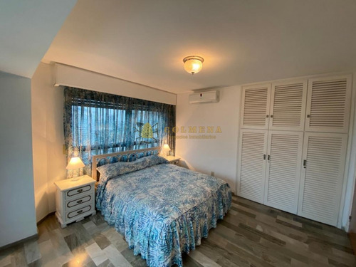 Muy Lindo Apartamento De 3 Dormitorios Con Balcon. Ubicado En La Brava, Con Muy Buena Vista.-ref:787