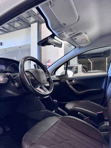 Peugeot 2008 1.6 Feline Tip