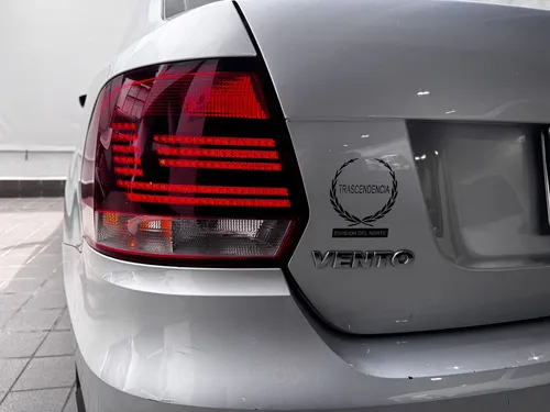 Volkswagen Vento 1.6 Startline Mt