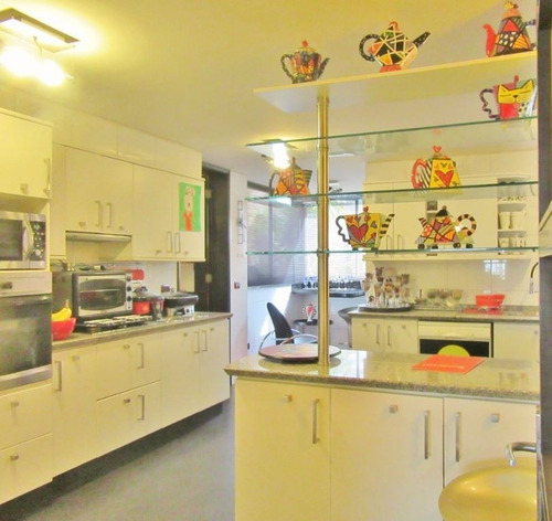 Departamento En Venta De 3 Dorm. En Las Condes