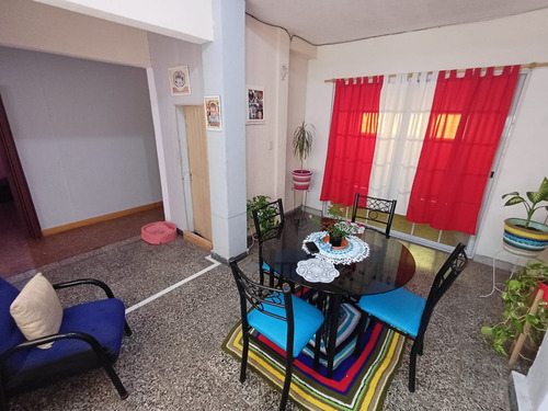 Casa En Venta. Lanus, Remedios De Escalada.