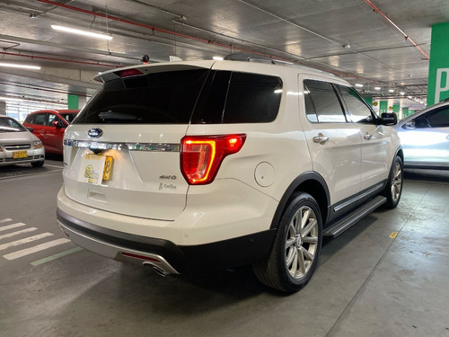 Imagen 10 de 25 de Ford Explorer