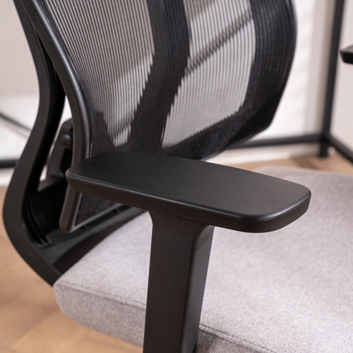 Imagen 6 de 9 de Silla De Oficina Gerencial Snake En Tela Gris Brazos