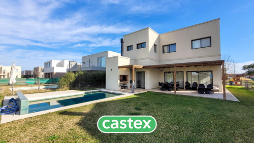 Casa En Venta En Araucarias, Puertos Escobar