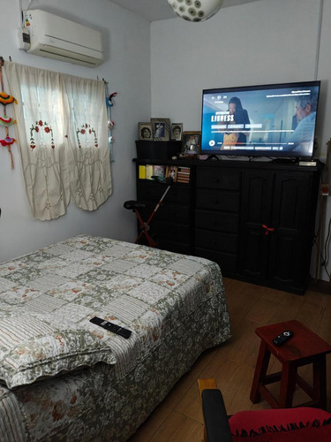 Casa En Venta - 3 Dormitorios 2 Baños - Sarandí