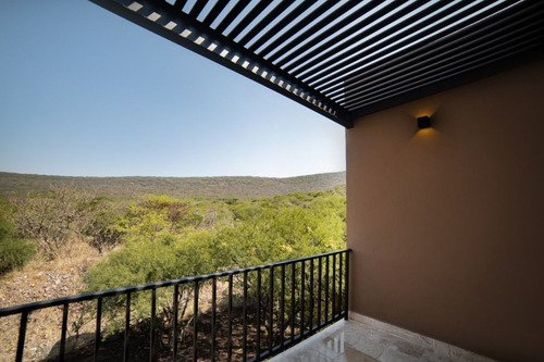 Residencia De Luxury En Altozano, Bar, Cava, Jardín, Cto Serv