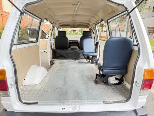 Nissan Vanette 2.4l
