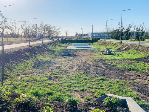 Venta En Ecopueblo, Lote Con Entrega Inmediata De 300 M2.