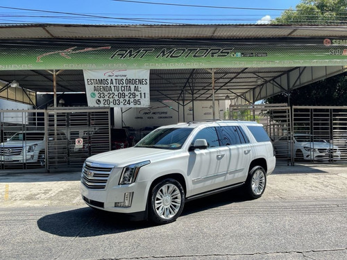 Imagen 1 de 12 de Cadillac Escalade Platinum 2016