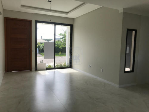 Casa À Venda Em Cachoeira Do Bom Jesus - Ca007410