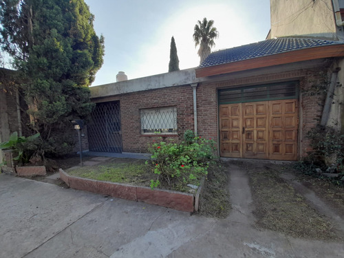 Casa Americana En Venta A 150 Meros Acceso Oeste. Puente M. Fierro