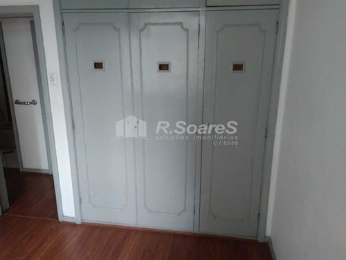 Imagem 9 de 15 de Apartamento Com 3 Quartos Em São Cristovão. Rua Fonseca Teles - Cpap30518
