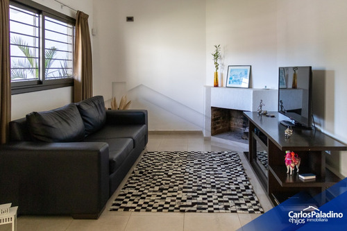 Imagen 5 de 14 de Casa Con Pileta, Mas Local Comercial Independiente