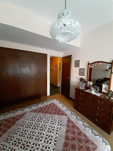 Imagen 6 de 11 de Permuta - Casa Americana Ideal 2 Familias - Moron Norte