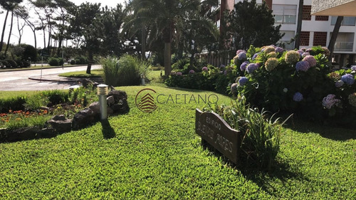 Imagen 23 de 25 de Apartamento Frente A La Mansa, Vista Franca Al Mar! - Punta Del Este Mansa