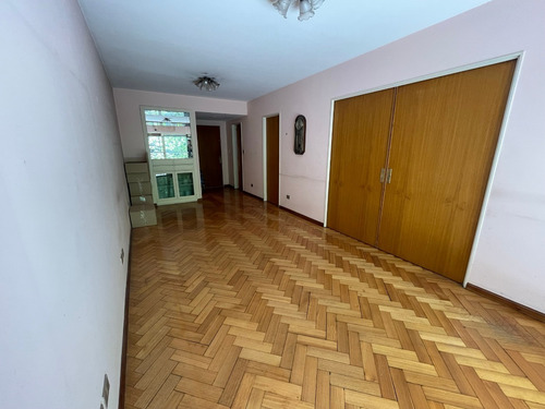 Imagen 5 de 30 de Oportunidad! Al Frente, Con Amplio Balcón Y Patio, Cochera, A Metros Del Jardín Botánico