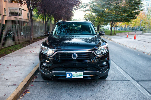 SsangYong Rexton 2.0 Mt 4x2 Std