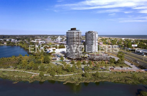 Imagen 7 de 7 de Aptos 1 Dormitorio, Vista Al Mar, Lago Y Bosque