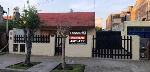 Imagen 1 de 12 de Excelente Casa 4 Ambientes Con Duplex 3 Ambientes Al Fondo