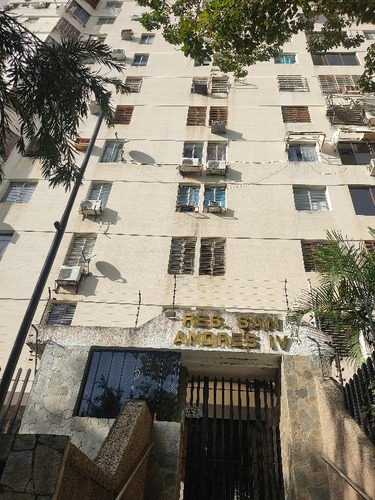 Apartamento Amplio En Venta Urbanizacion El Bosque Residencias San Andres Iv Valencia. St